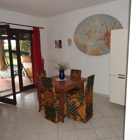 Residence Villa Smeralda Telti Buitenkant foto