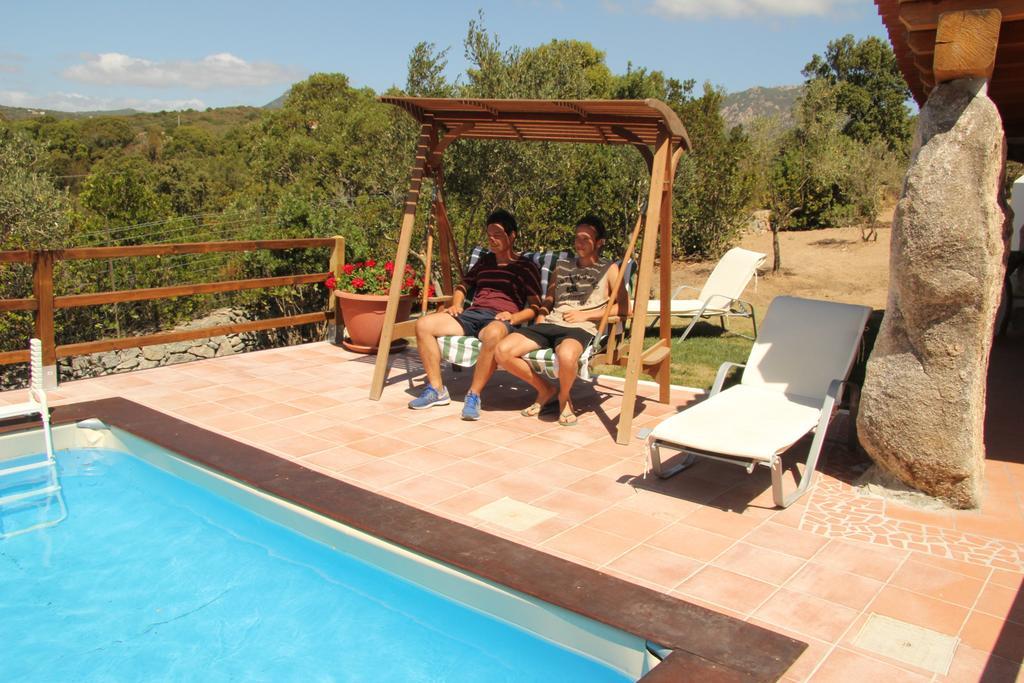 Residence Villa Smeralda Telti Kamer foto