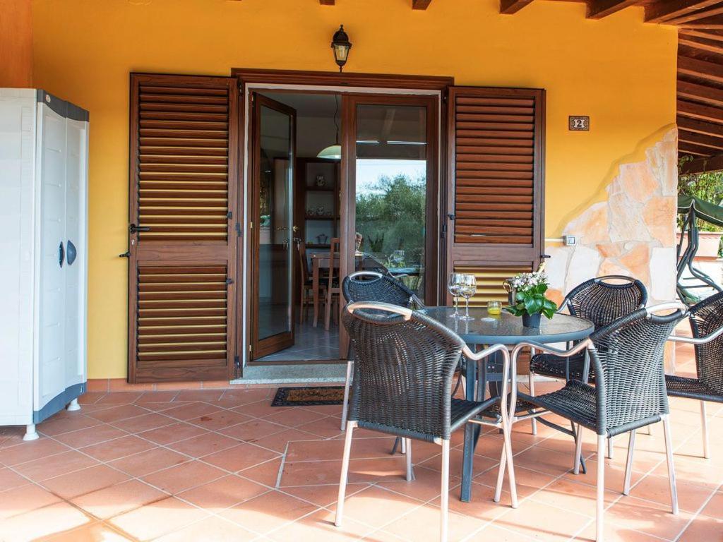 Residence Villa Smeralda Telti Buitenkant foto